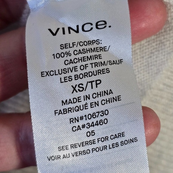 Vince Womens Cashmere Sweater Size XS Cream‎ V Neck Pullover Minimalist Luxe - Picture 8 of 16